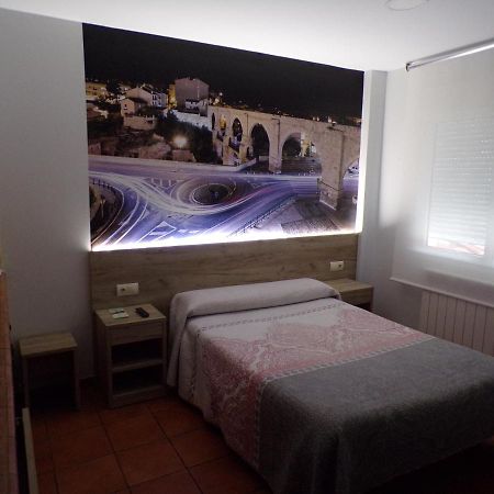 Hostal Serruchi Teruel Exterior photo