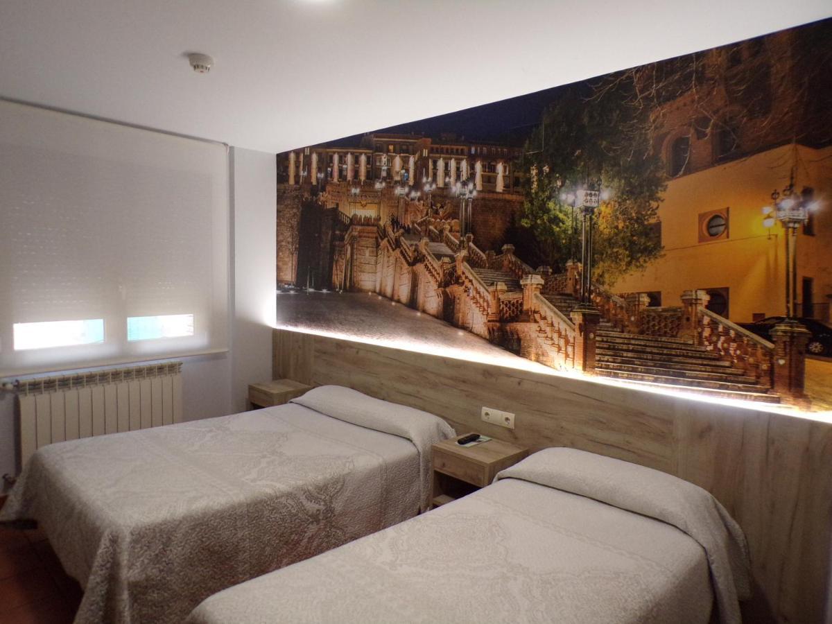 Hostal Serruchi Teruel Exterior photo